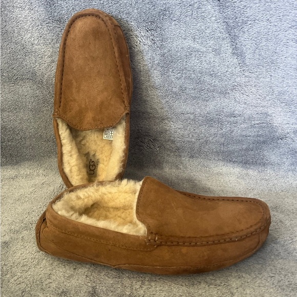 UGG Other - MENs UGG Ascot Slipper